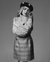 Sabrina Carpenter photo #