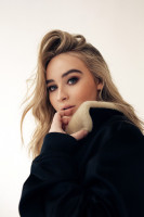 Sabrina Carpenter photo #