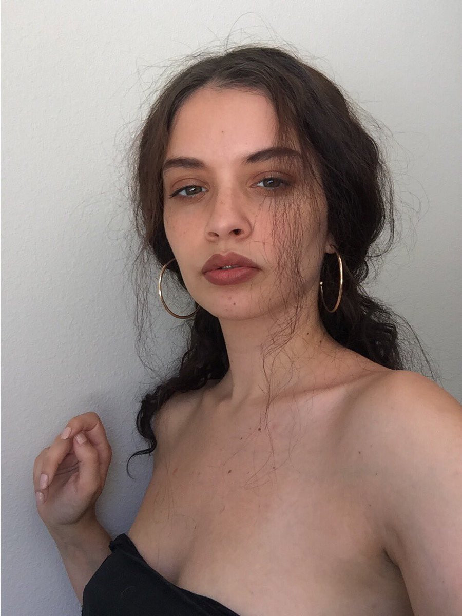 Sabrina Claudio: pic #1169111