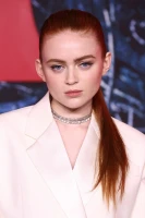 photo 13 in Sadie Sink gallery [id1305379] 2022-07-15