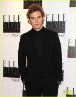 Sam Claflin photo #