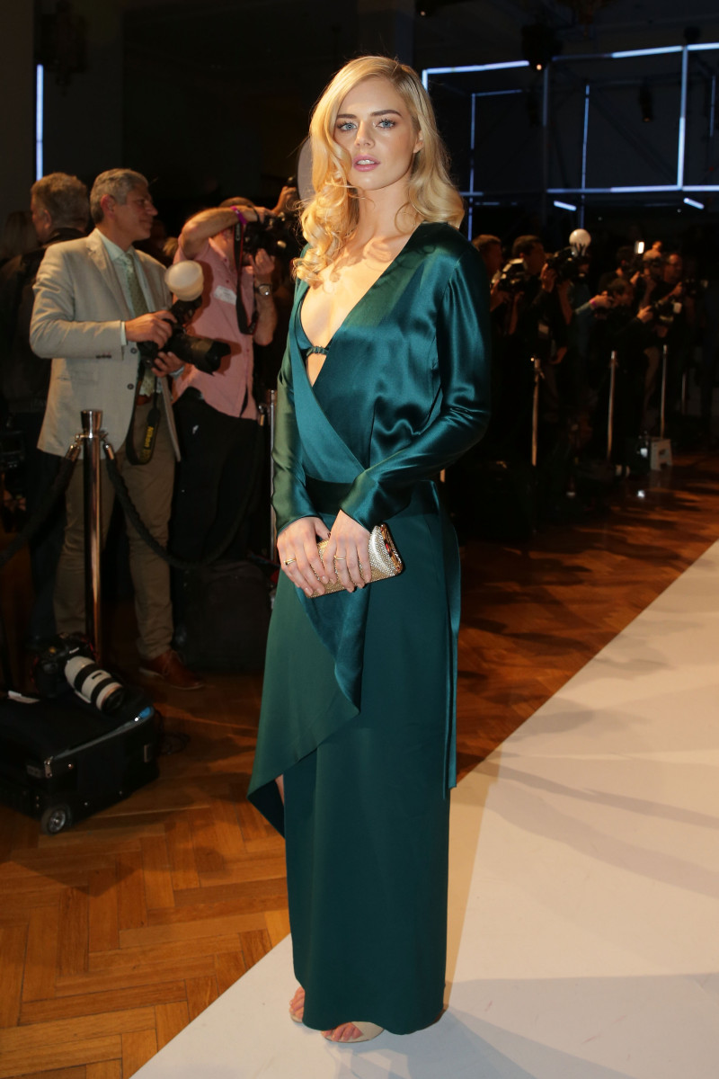 Samara Weaving: pic #791094