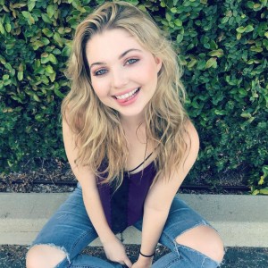 Sammi Hanratty pic #1062205