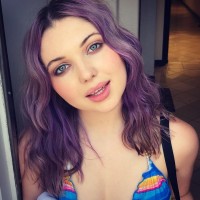 Sammi Hanratty photo #