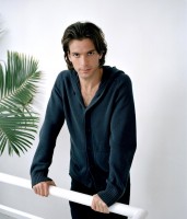 Santiago Cabrera photo #