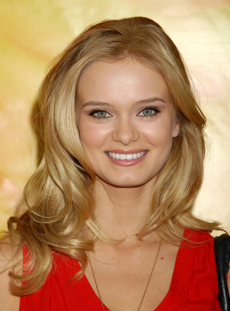 Sara Paxton: pic #191439