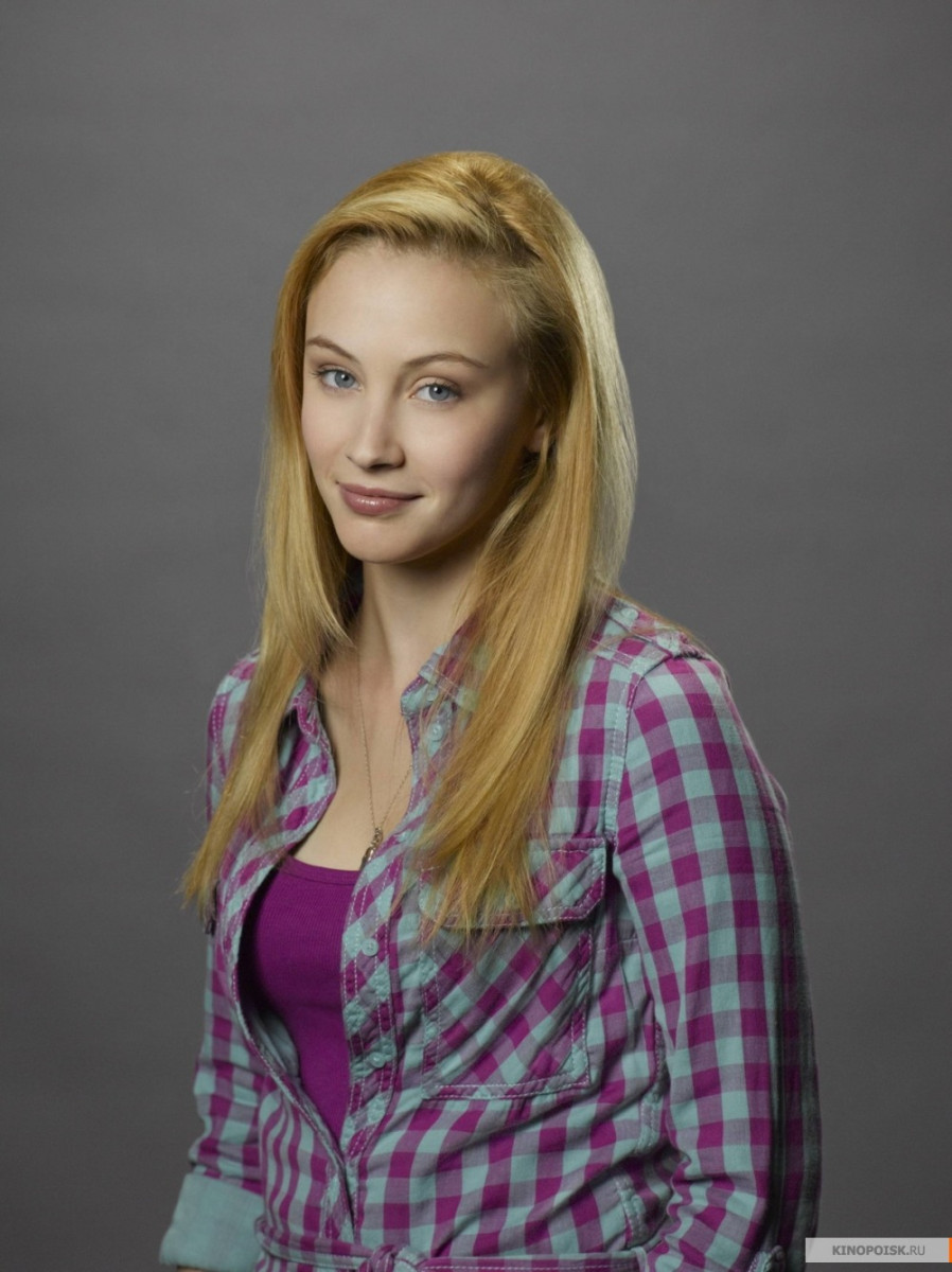 Sarah Gadon: pic #433751