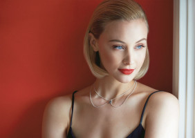 Sarah Gadon photo #