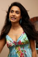 photo 17 in Sarah-Jane Dias  gallery [id553646] 2012-11-19