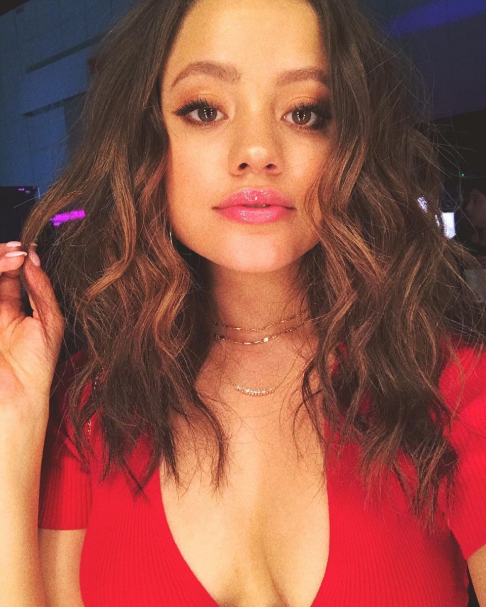 Sarah Jeffery: pic #1094739