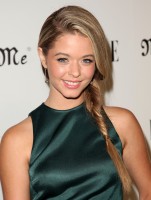 Sasha Pieterse photo #