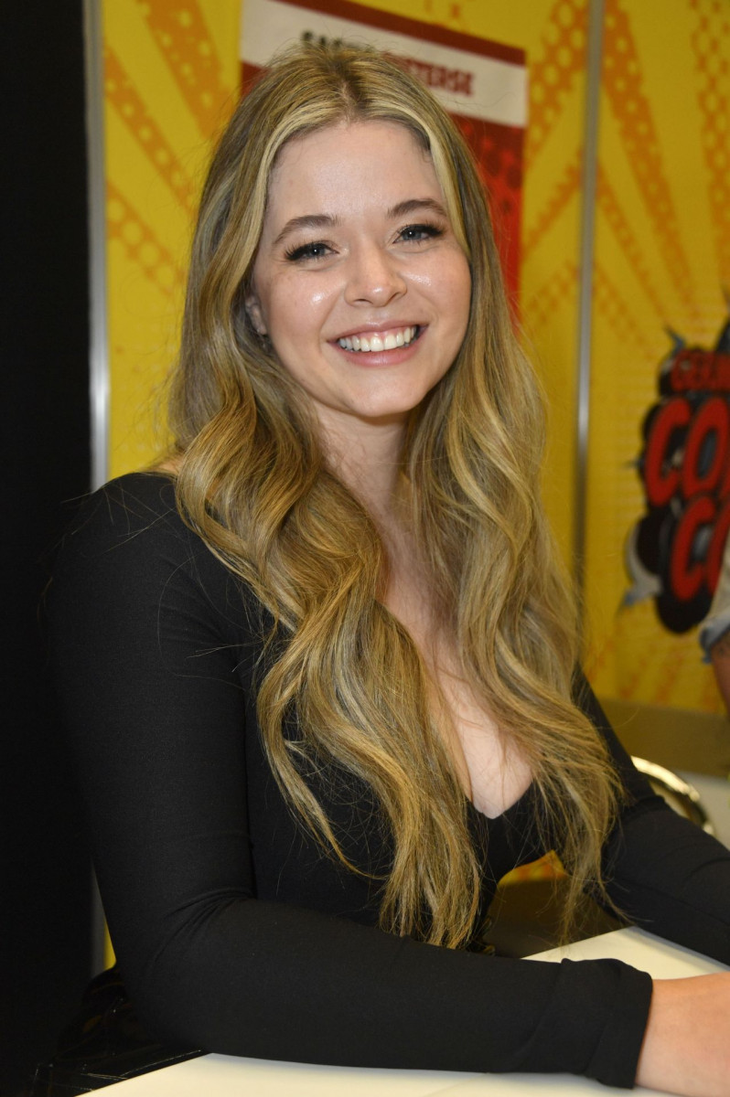 Sasha Pieterse: pic #1288519