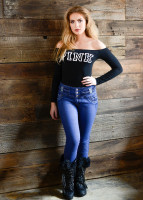 Saxon Sharbino photo #