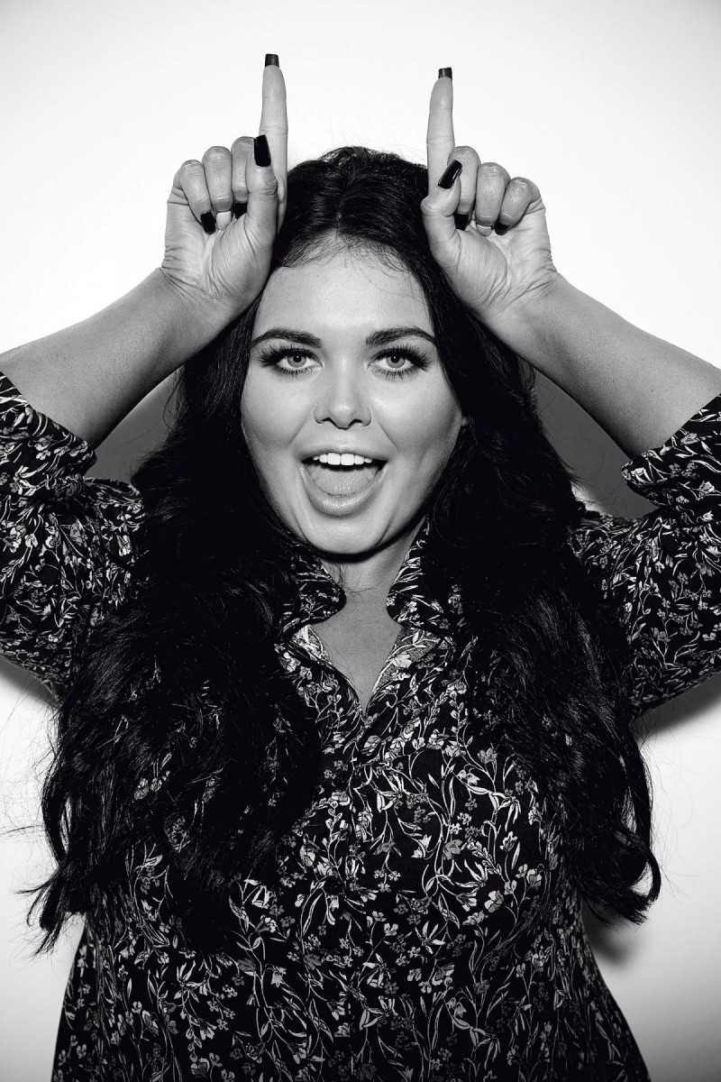 Scarlett Moffatt: pic #1196375