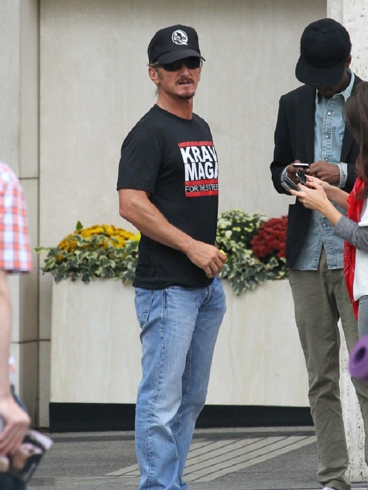 Sean Penn: pic #542698