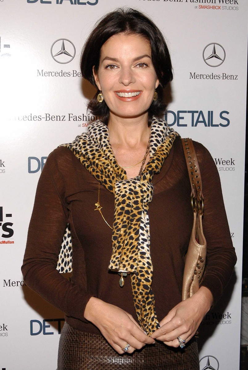 Sela Ward: pic #203649