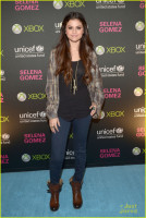 Selena Gomez photo #
