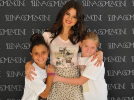 Selena Gomez photo #