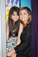 Selena Gomez photo #