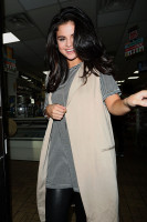 Selena Gomez photo #