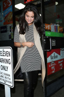 Selena Gomez photo #