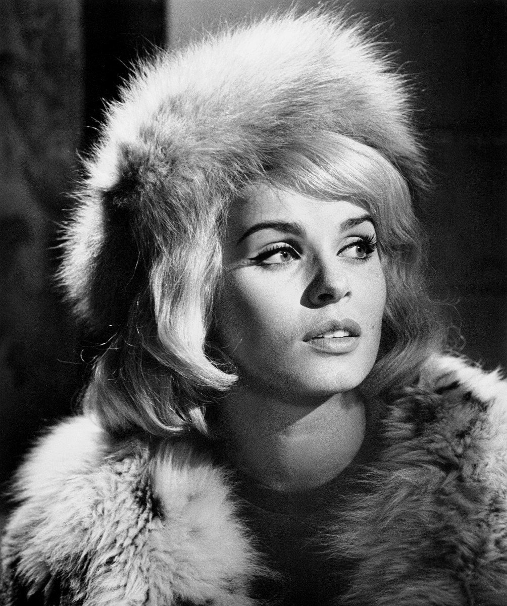 Senta Berger: pic #373972