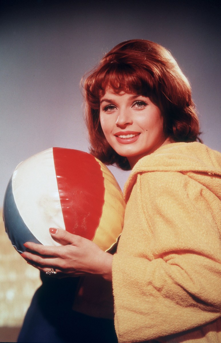 Senta Berger: pic #373973