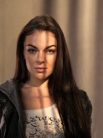 Serinda Swan photo #