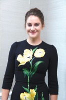 Shailene Woodley photo #