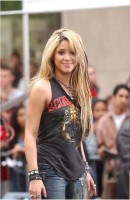 photo 8 in Shakira gallery [id33322] 0000-00-00