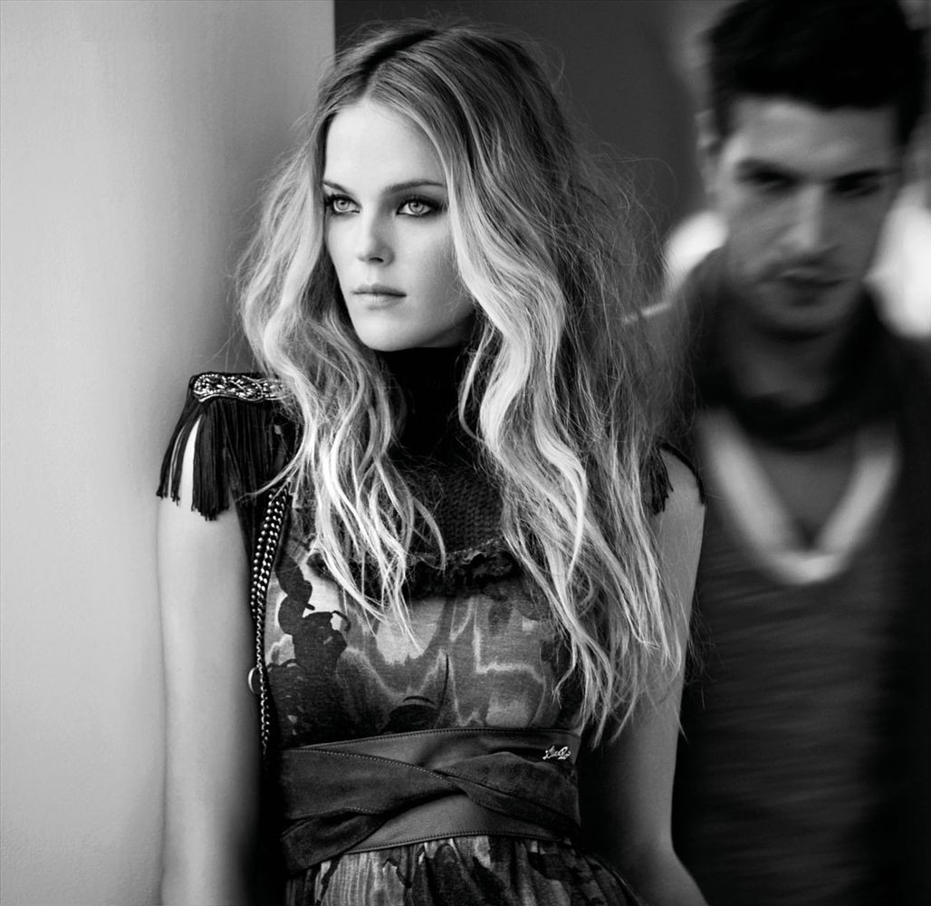 Shannan Click: pic #274349