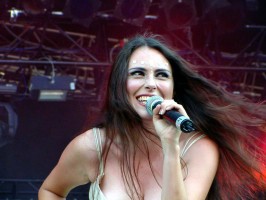 Sharon Janny den Adel photo #