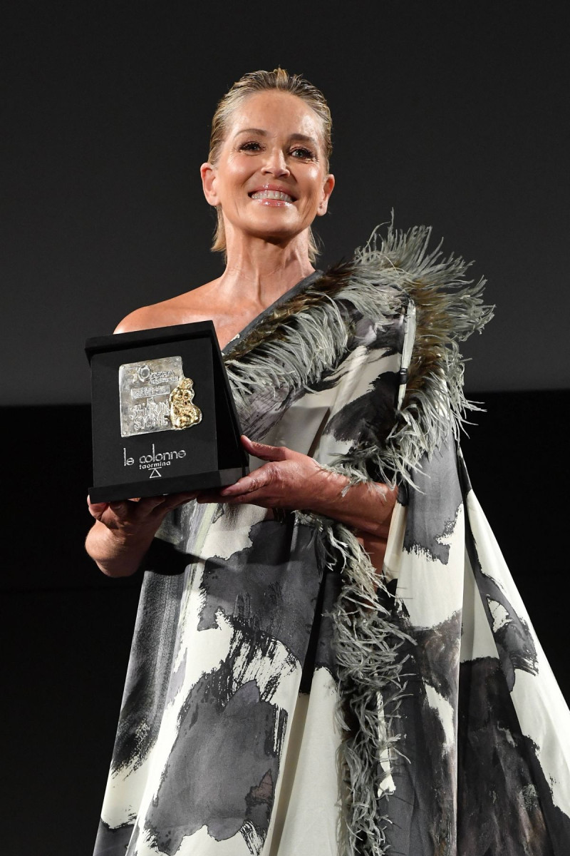 Sharon Stone: pic #1356545