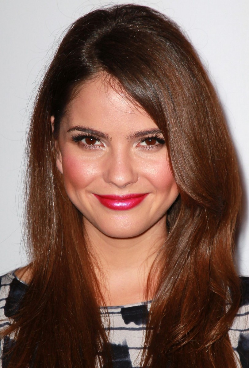 Shelley Hennig: pic #499047