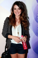 Shenae Grimes photo #