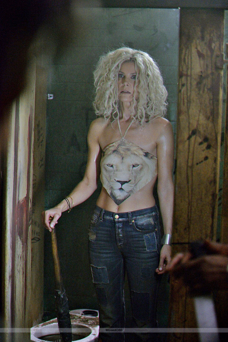 Sheri Moon Zombie: pic #1273423