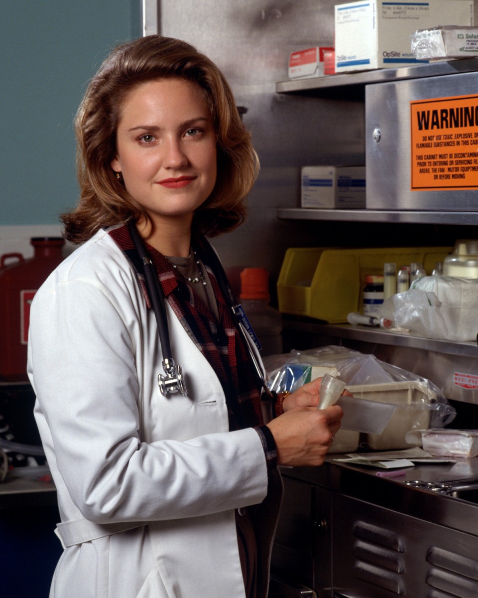 Sherry Stringfield: pic #638716