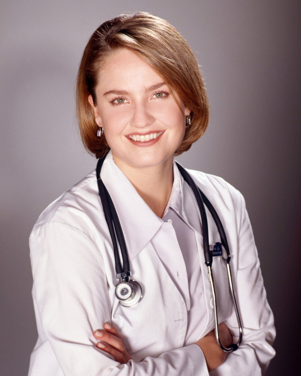 Sherry Stringfield: pic #638700