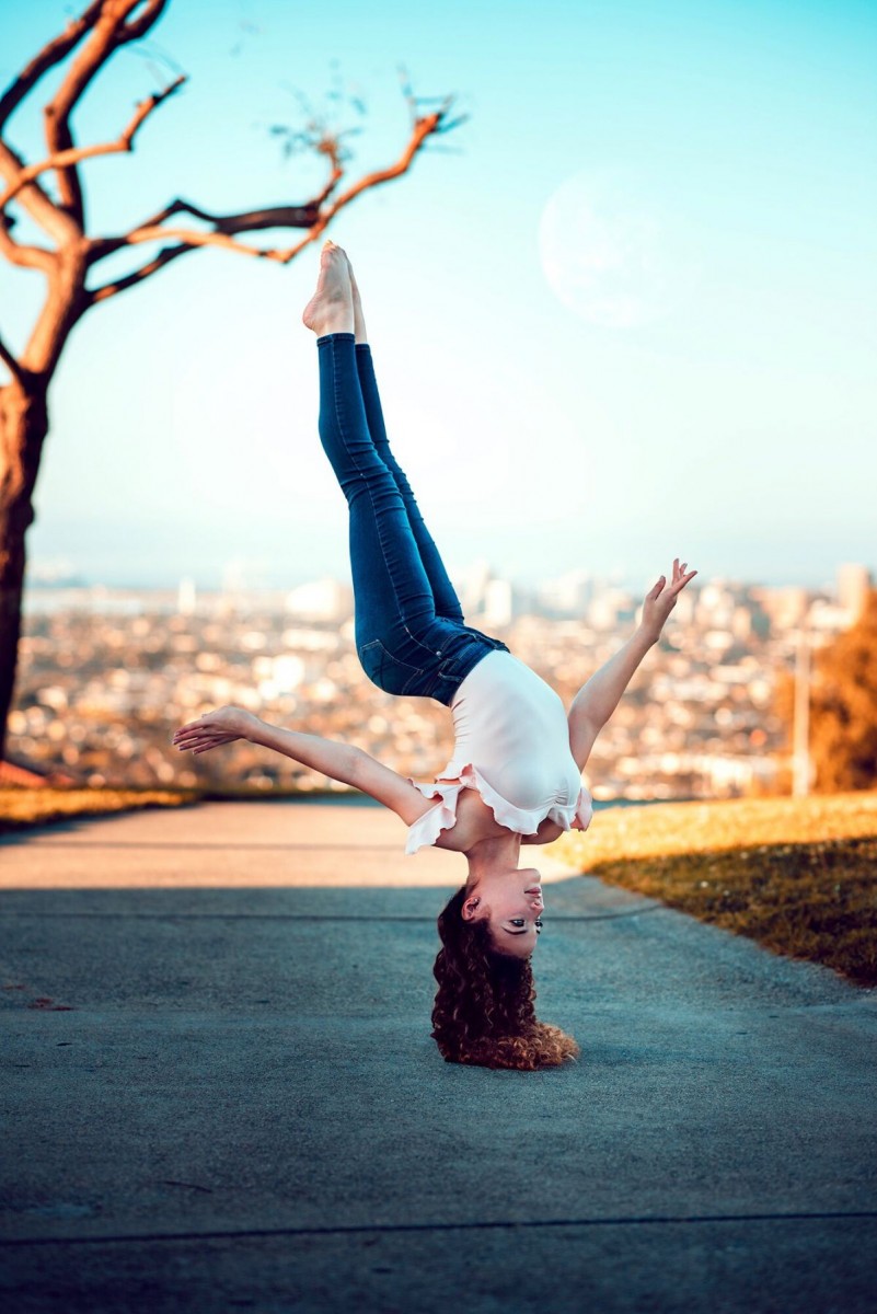 Sofie Dossi: pic #1049993