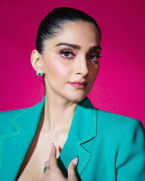 Sonam Kapoor photo #