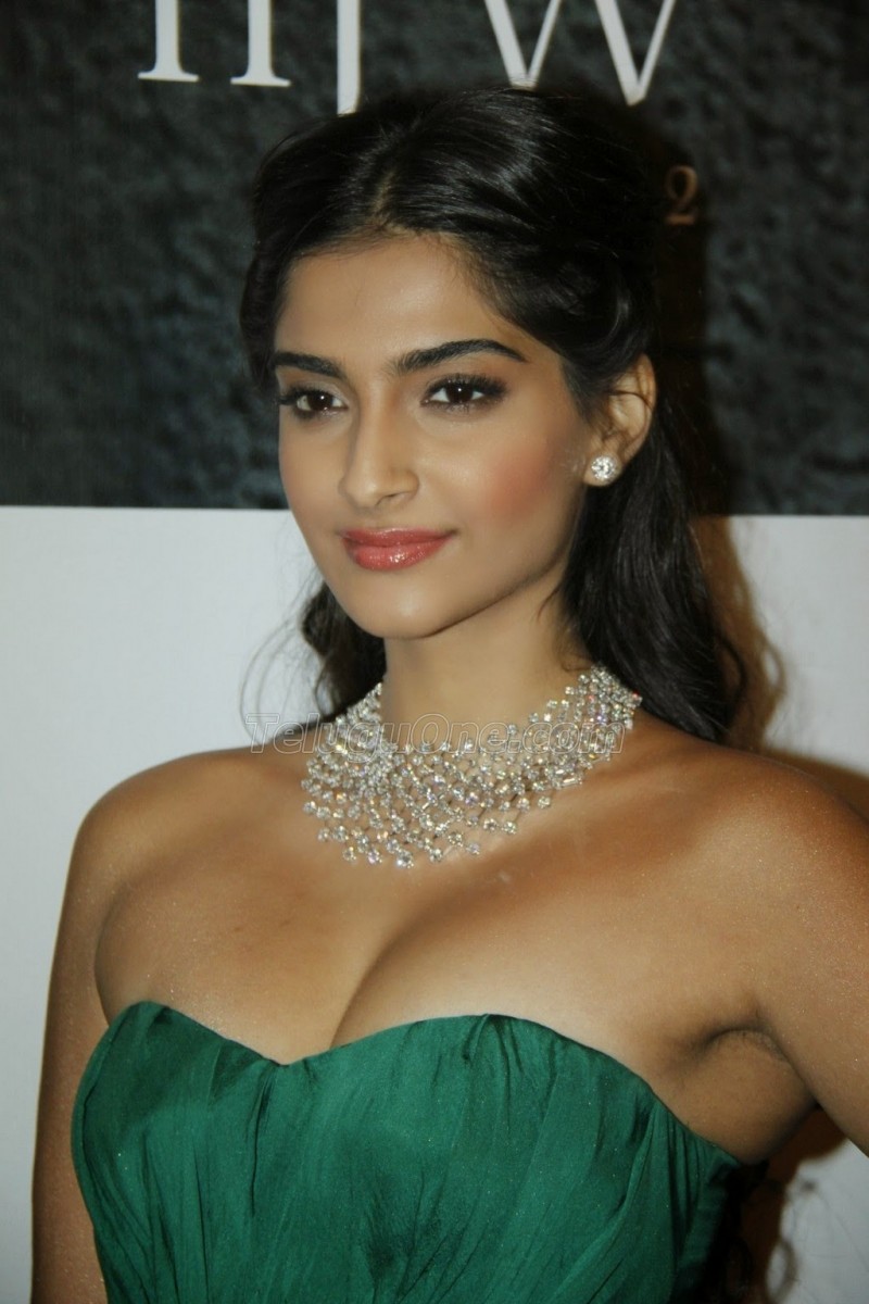 Sonam Kapoor: pic #865345