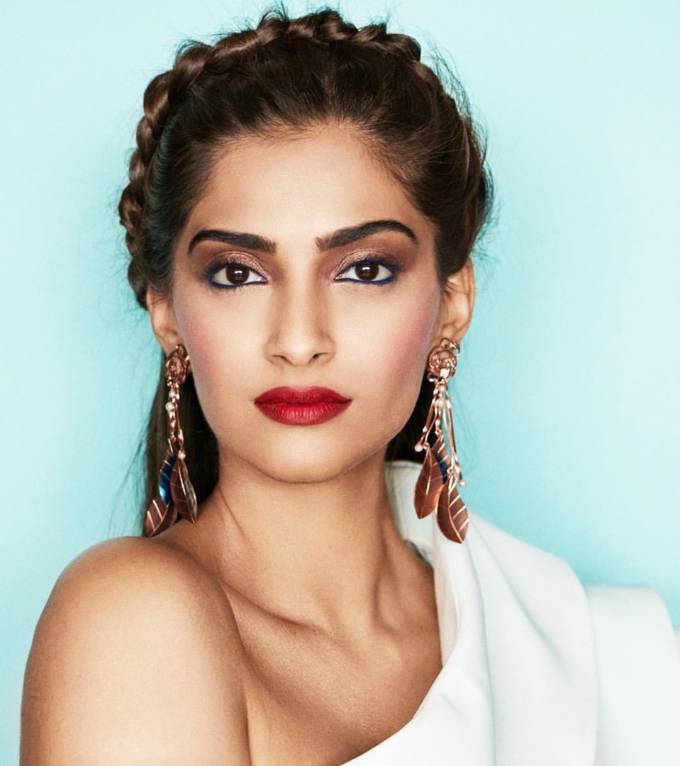 Sonam Kapoor: pic #937467