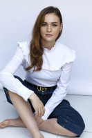 Sophie Skelton pic #993428