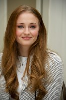 Sophie Turner (actress) photo #