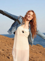 Sophie Turner (actress) photo #