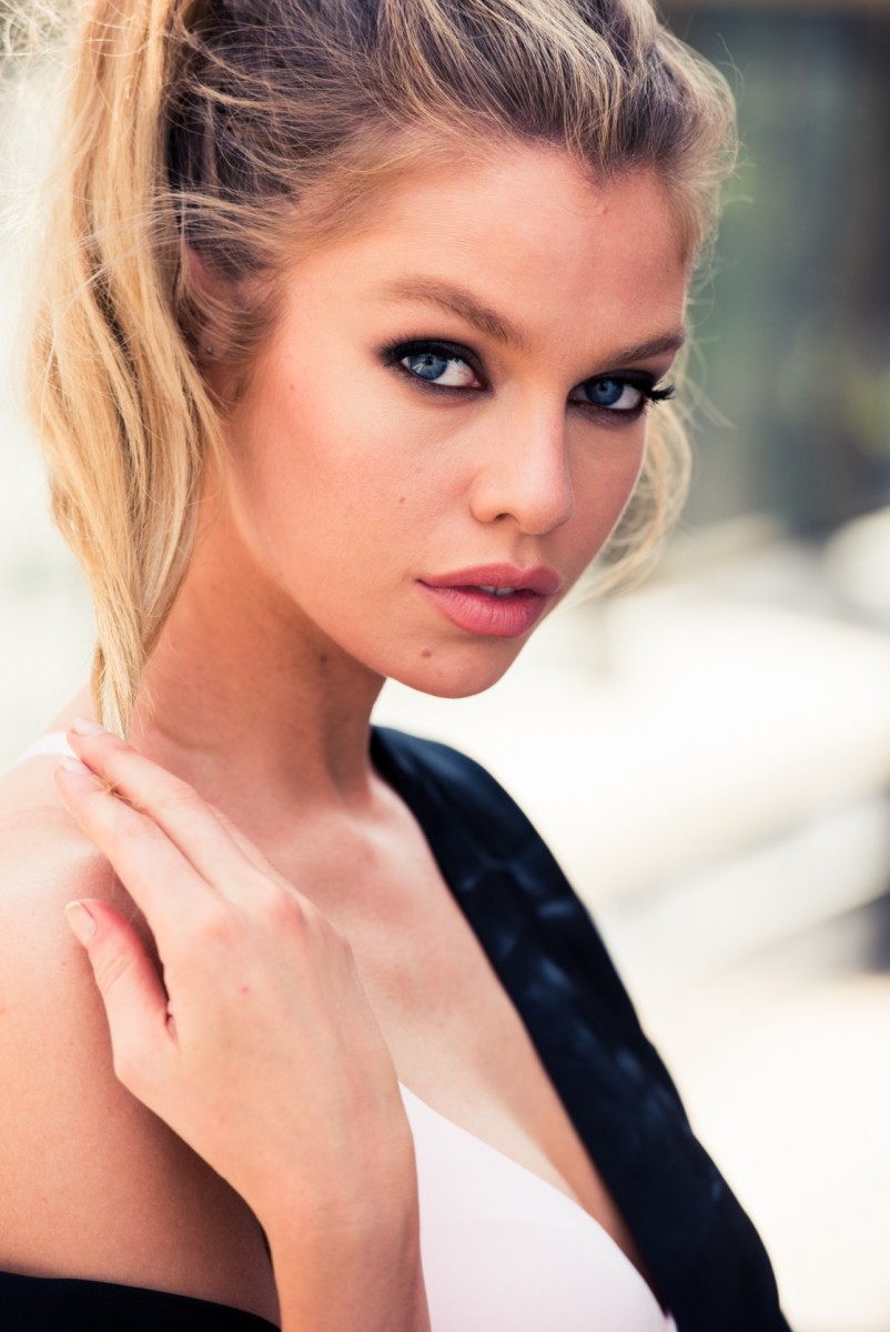 Stella Maxwell: pic #878576