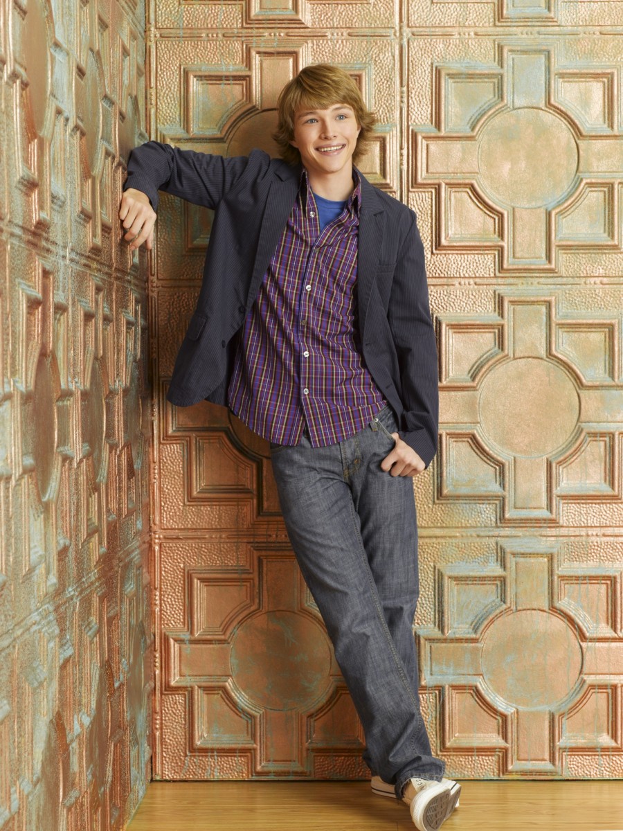 Sterling Knight: pic #598001