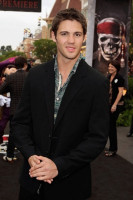 Steven R. McQueen photo #