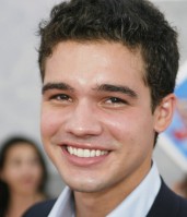 Steven Strait photo #