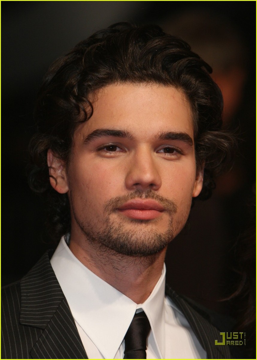 Steven Strait: pic #126819